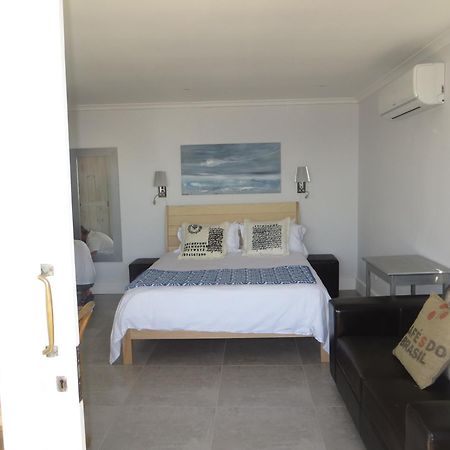 Camps Bay Studio Guesthouse - Studio Кейптаун Номер фото